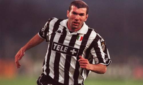 pemain terbaik liga italia 2001 zidane