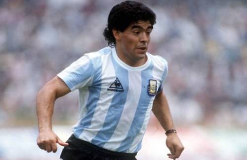pemain terbaik argentina sepanjang masa diego maradona